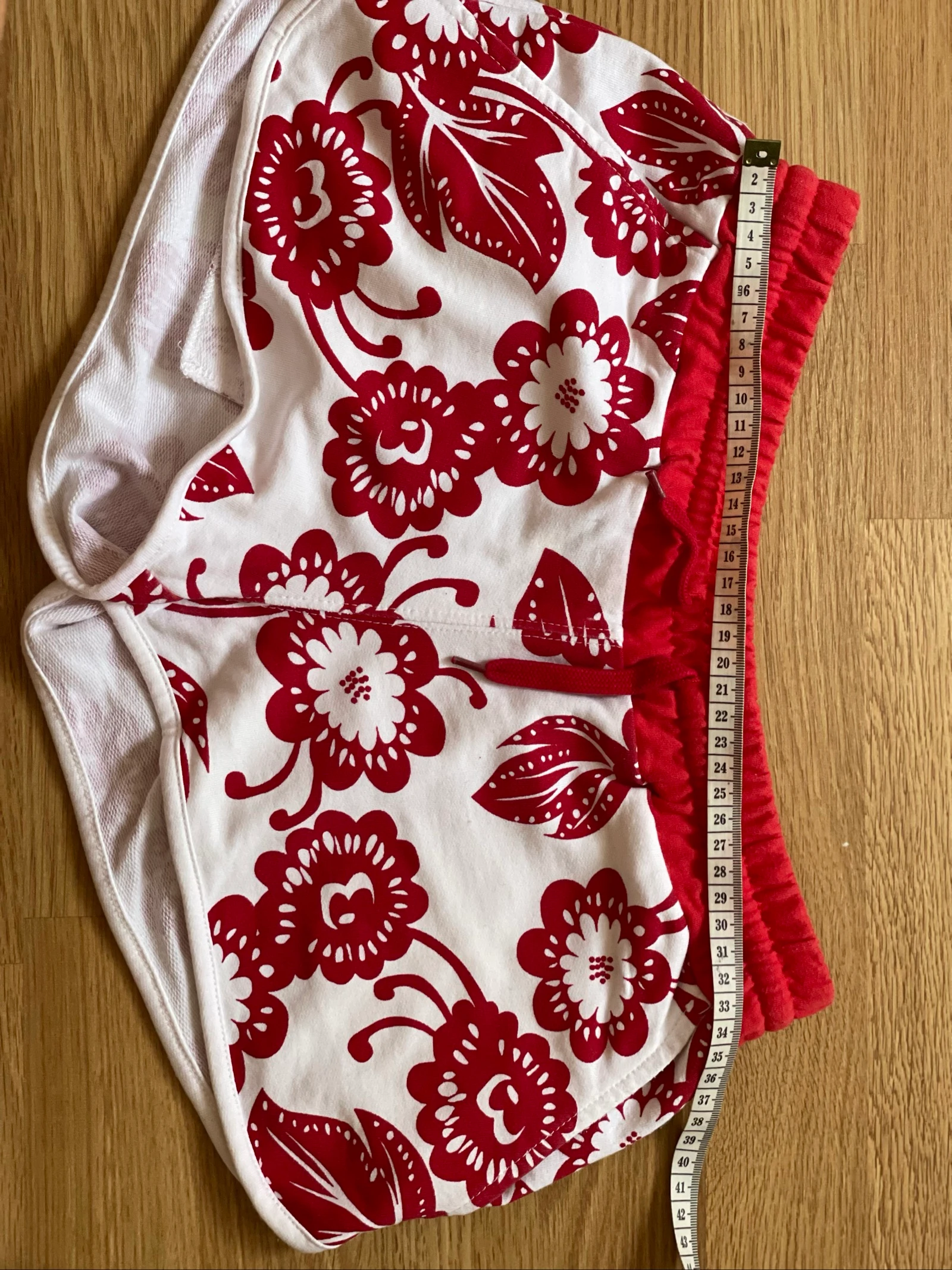 Witte en rode korte broek – photo 6